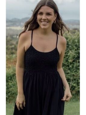 Neuflora Sleeveless Midi Dress Medium Black